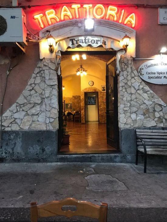 Gisira Apartments Al Borgo Catânia Exterior foto